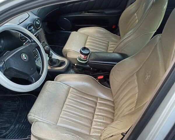 Серый Альфа Ромео 166, объемом двигателя 2 л и пробегом 261 тыс. км за 2800 $, фото 10 на Automoto.ua