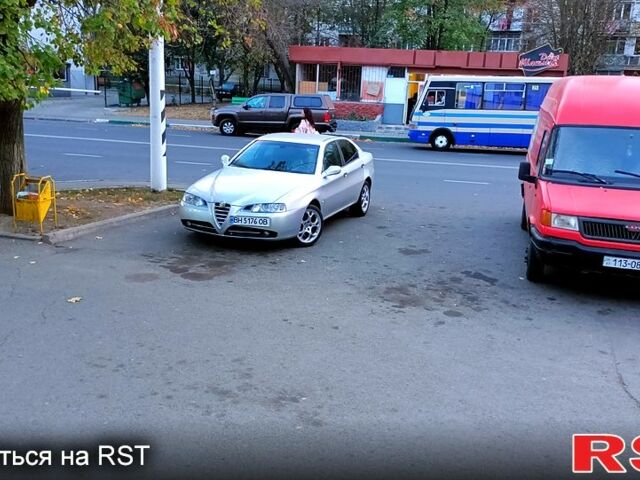 Сірий Альфа Ромео 166, об'ємом двигуна 2.4 л та пробігом 262 тис. км за 5000 $, фото 2 на Automoto.ua