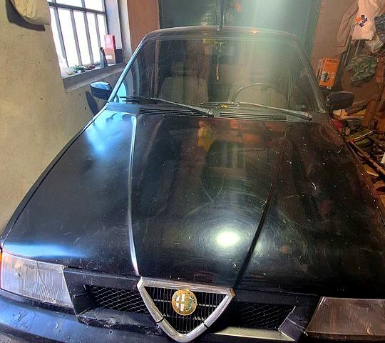 Черный Альфа Ромео 33, объемом двигателя 1.7 л и пробегом 0 тыс. км за 380 $, фото 3 на Automoto.ua