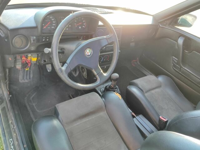 Черный Альфа Ромео 33, объемом двигателя 1.4 л и пробегом 250 тыс. км за 900 $, фото 5 на Automoto.ua