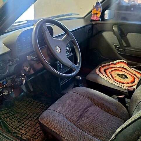 Чорний Альфа Ромео 33, об'ємом двигуна 1.7 л та пробігом 303 тис. км за 380 $, фото 7 на Automoto.ua