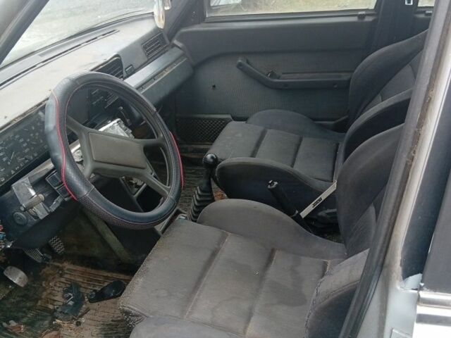 Красный Альфа Ромео 33, объемом двигателя 1 л и пробегом 111 тыс. км за 5000 $, фото 5 на Automoto.ua