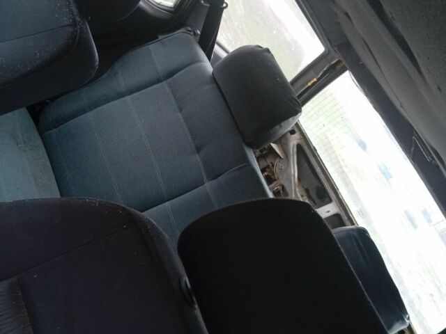 Красный Альфа Ромео 33, объемом двигателя 1 л и пробегом 111 тыс. км за 5000 $, фото 6 на Automoto.ua