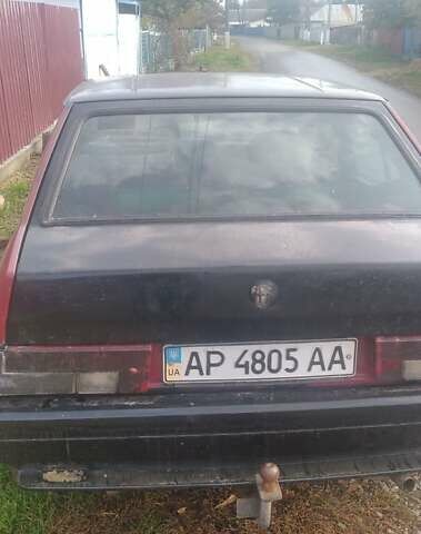 Червоний Альфа Ромео 33, об'ємом двигуна 1.3 л та пробігом 250 тис. км за 900 $, фото 1 на Automoto.ua