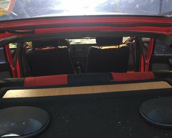 Красный Альфа Ромео 33, объемом двигателя 0 л и пробегом 200 тыс. км за 1200 $, фото 7 на Automoto.ua