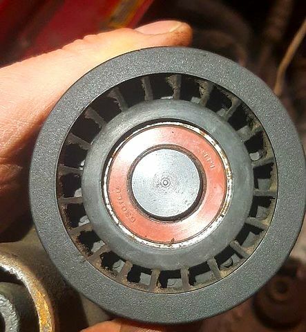 Красный Альфа Ромео 33, объемом двигателя 1.7 л и пробегом 242 тыс. км за 300 $, фото 2 на Automoto.ua