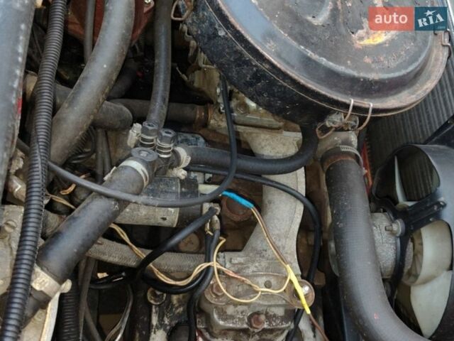 Красный Альфа Ромео 33, объемом двигателя 1.35 л и пробегом 400 тыс. км за 900 $, фото 12 на Automoto.ua