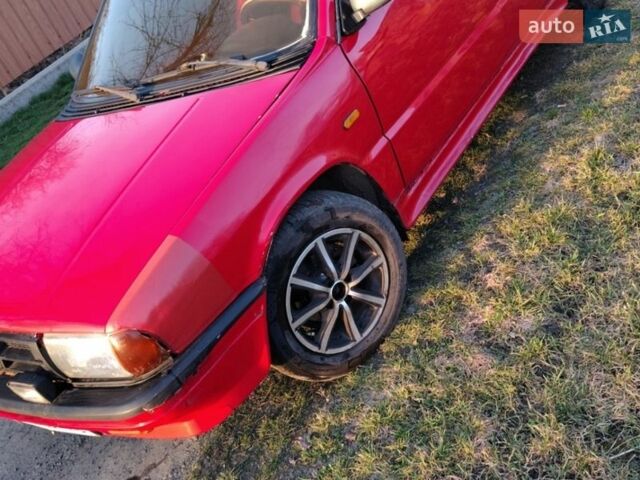 Красный Альфа Ромео 33, объемом двигателя 1.35 л и пробегом 400 тыс. км за 900 $, фото 1 на Automoto.ua