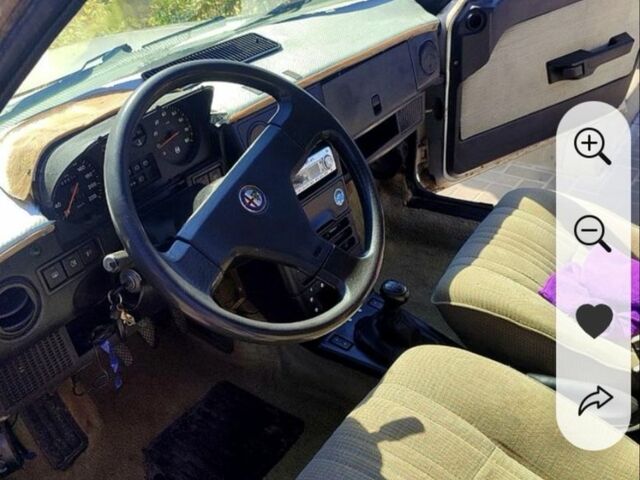 Сірий Альфа Ромео 33, об'ємом двигуна 1.5 л та пробігом 333 тис. км за 1000 $, фото 11 на Automoto.ua