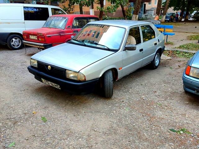 Сірий Альфа Ромео 33, об'ємом двигуна 1.6 л та пробігом 425 тис. км за 800 $, фото 1 на Automoto.ua