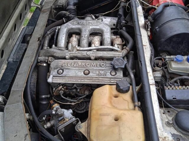 Серый Альфа Ромео 33, объемом двигателя 0 л и пробегом 325 тыс. км за 550 $, фото 7 на Automoto.ua