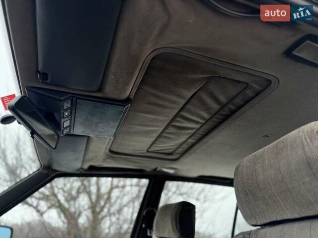 Чорний Альфа Ромео 75, об'ємом двигуна 1.8 л та пробігом 204 тис. км за 1700 $, фото 12 на Automoto.ua