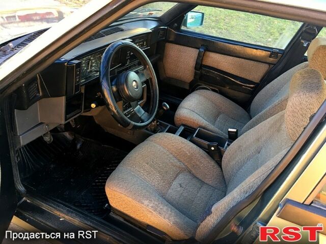 Сірий Альфа Ромео 75, об'ємом двигуна 1.6 л та пробігом 220 тис. км за 800 $, фото 6 на Automoto.ua