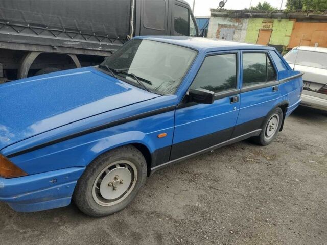 Синій Альфа Ромео 75, об'ємом двигуна 2 л та пробігом 3 тис. км за 953 $, фото 2 на Automoto.ua