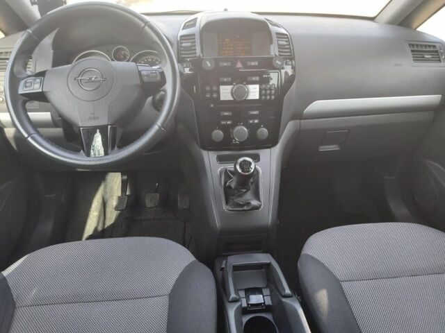 Черный Альфа Ромео 90, объемом двигателя 1.8 л и пробегом 130 тыс. км за 3498 $, фото 3 на Automoto.ua