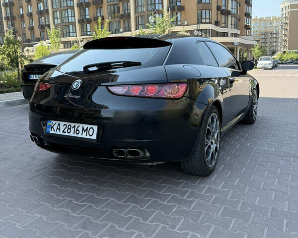 Чорний Альфа Ромео Brera, об'ємом двигуна 2.2 л та пробігом 170 тис. км за 8000 $, фото 6 на Automoto.ua