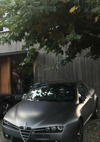 Черный Альфа Ромео Брера, объемом двигателя 1.7 л и пробегом 75 тыс. км за 25000 $, фото 3 на Automoto.ua