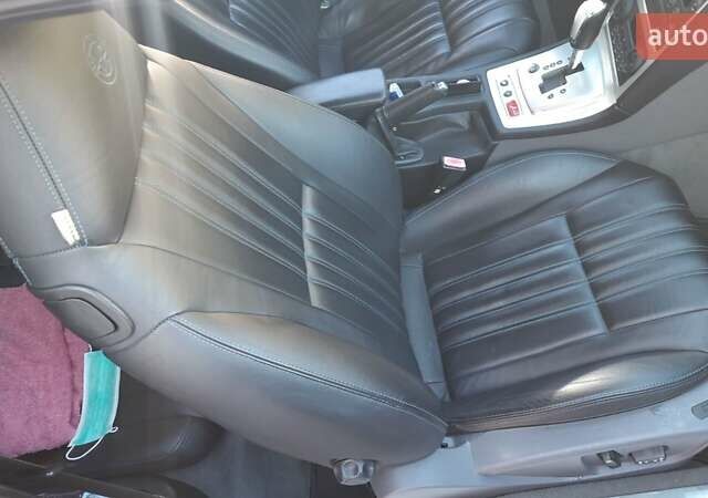 Красный Альфа Ромео Брера, объемом двигателя 3.2 л и пробегом 116 тыс. км за 13000 $, фото 5 на Automoto.ua