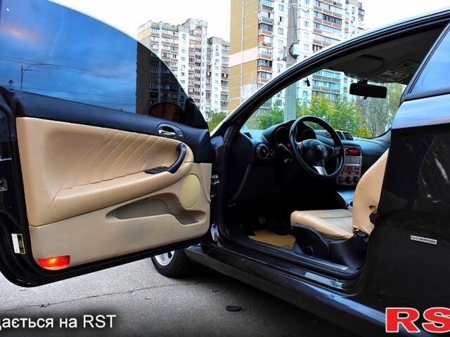 Черный Альфа Ромео ГТ, объемом двигателя 1.9 л и пробегом 227 тыс. км за 4200 $, фото 8 на Automoto.ua