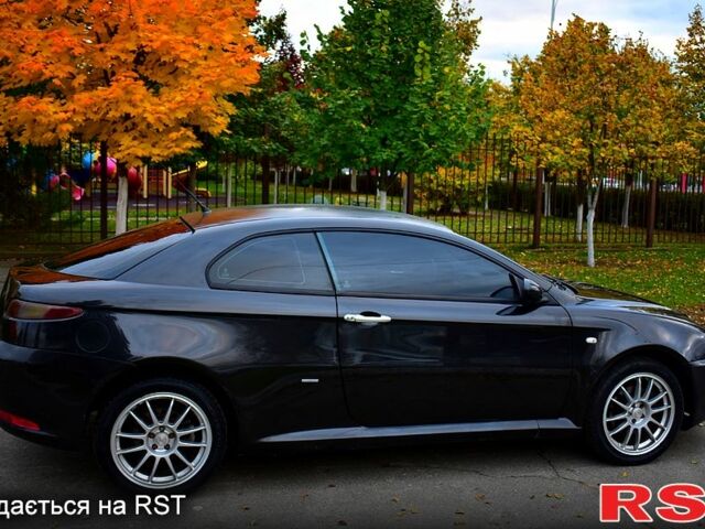 Черный Альфа Ромео ГТ, объемом двигателя 1.9 л и пробегом 227 тыс. км за 4200 $, фото 4 на Automoto.ua