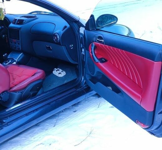 Чорний Альфа Ромео GT, об'ємом двигуна 2 л та пробігом 208 тис. км за 4519 $, фото 8 на Automoto.ua
