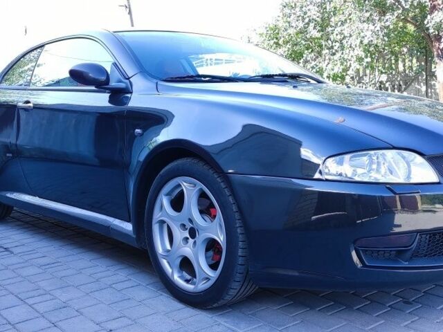 Чорний Альфа Ромео GT, об'ємом двигуна 2 л та пробігом 208 тис. км за 4519 $, фото 4 на Automoto.ua