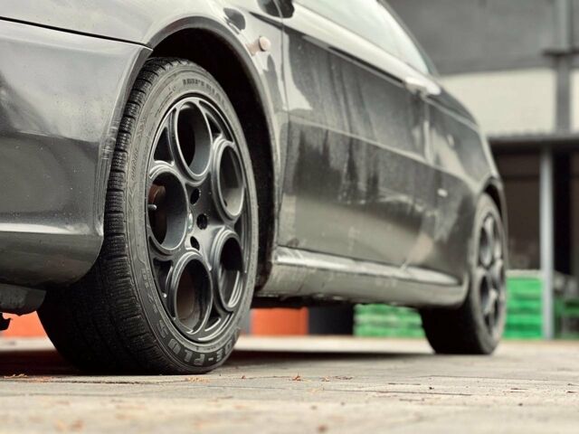 Чорний Альфа Ромео GT, об'ємом двигуна 2 л та пробігом 190 тис. км за 5200 $, фото 21 на Automoto.ua