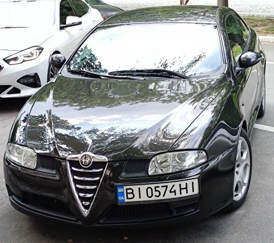 Чорний Альфа Ромео GT, об'ємом двигуна 2 л та пробігом 208 тис. км за 4519 $, фото 17 на Automoto.ua
