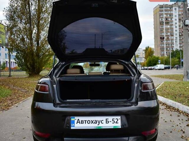 Черный Альфа Ромео ГТ, объемом двигателя 1.9 л и пробегом 227 тыс. км за 4200 $, фото 20 на Automoto.ua