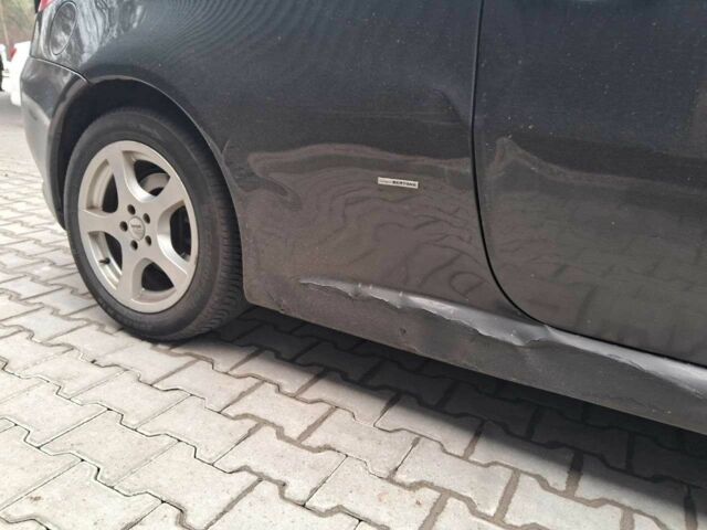 Черный Альфа Ромео ГТ, объемом двигателя 1.9 л и пробегом 298 тыс. км за 4000 $, фото 6 на Automoto.ua