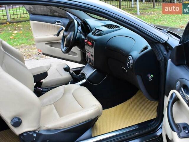 Черный Альфа Ромео ГТ, объемом двигателя 1.9 л и пробегом 227 тыс. км за 4200 $, фото 10 на Automoto.ua