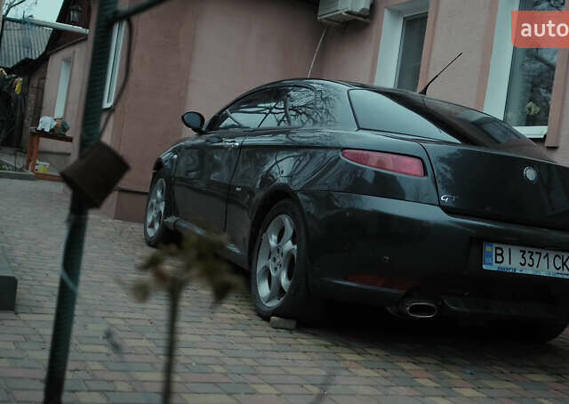 Черный Альфа Ромео ГТ, объемом двигателя 1.97 л и пробегом 120 тыс. км за 3500 $, фото 9 на Automoto.ua