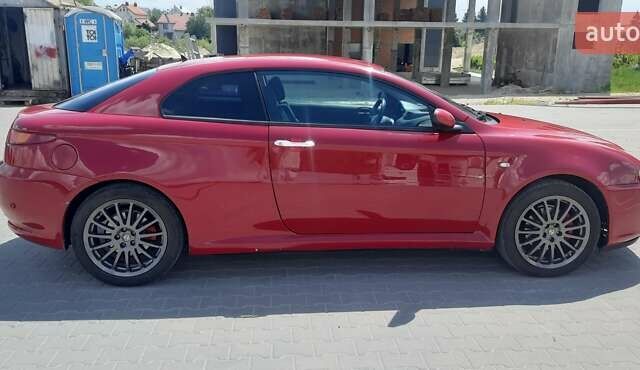 Червоний Альфа Ромео GT, об'ємом двигуна 1.97 л та пробігом 172 тис. км за 4150 $, фото 10 на Automoto.ua