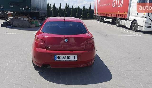 Червоний Альфа Ромео GT, об'ємом двигуна 1.97 л та пробігом 172 тис. км за 4150 $, фото 7 на Automoto.ua
