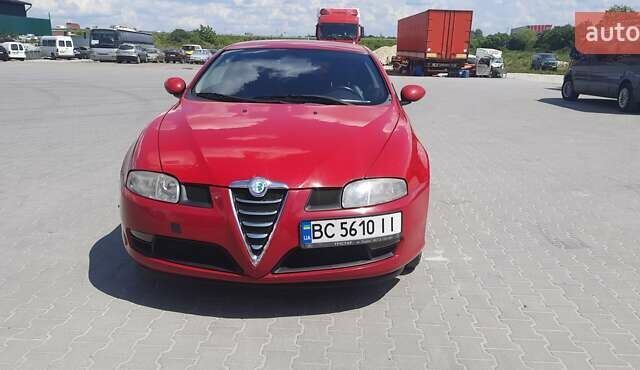 Червоний Альфа Ромео GT, об'ємом двигуна 1.97 л та пробігом 172 тис. км за 4150 $, фото 2 на Automoto.ua