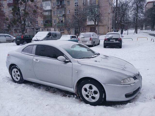 Сірий Альфа Ромео GT, об'ємом двигуна 2 л та пробігом 190 тис. км за 3600 $, фото 10 на Automoto.ua