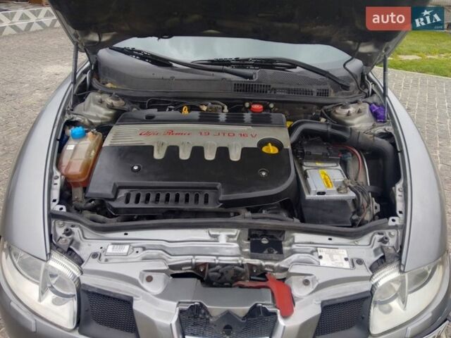 Серый Альфа Ромео ГТ, объемом двигателя 1.91 л и пробегом 245 тыс. км за 3999 $, фото 16 на Automoto.ua