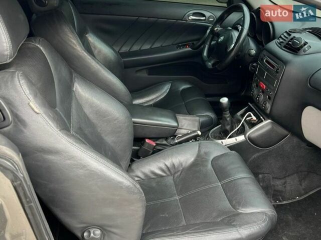 Серый Альфа Ромео ГТ, объемом двигателя 1.91 л и пробегом 245 тыс. км за 3999 $, фото 10 на Automoto.ua