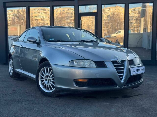 Серый Альфа Ромео ГТ, объемом двигателя 2 л и пробегом 196 тыс. км за 4790 $, фото 1 на Automoto.ua