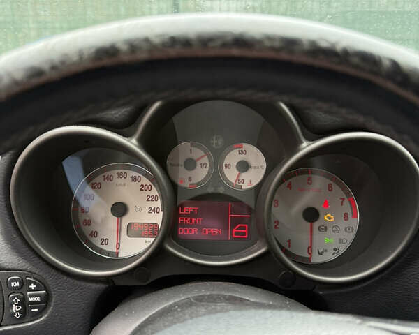 Сірий Альфа Ромео GT, об'ємом двигуна 1.97 л та пробігом 195 тис. км за 4600 $, фото 6 на Automoto.ua