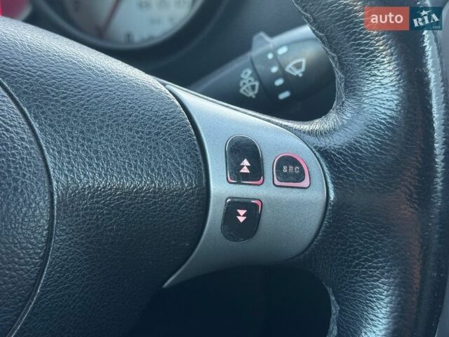 Серый Альфа Ромео ГТ, объемом двигателя 1.97 л и пробегом 196 тыс. км за 5590 $, фото 18 на Automoto.ua