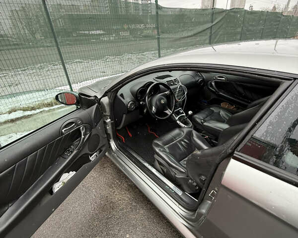 Сірий Альфа Ромео GT, об'ємом двигуна 1.97 л та пробігом 195 тис. км за 4600 $, фото 2 на Automoto.ua