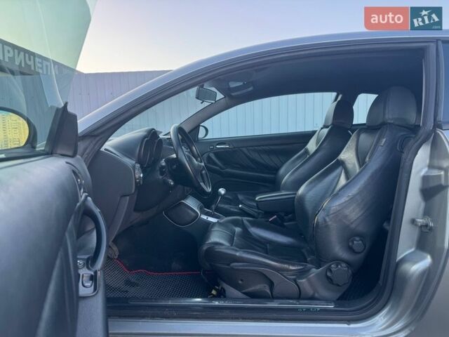 Серый Альфа Ромео ГТ, объемом двигателя 1.97 л и пробегом 196 тыс. км за 5590 $, фото 8 на Automoto.ua