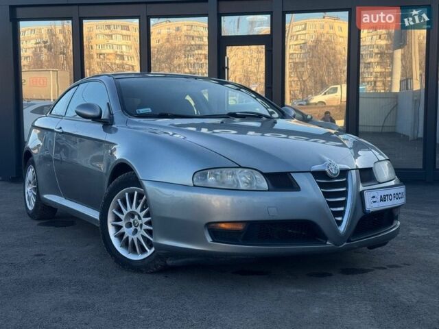 Серый Альфа Ромео ГТ, объемом двигателя 1.97 л и пробегом 196 тыс. км за 5590 $, фото 1 на Automoto.ua