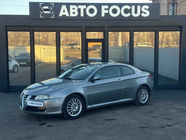 Серый Альфа Ромео ГТ, объемом двигателя 2 л и пробегом 196 тыс. км за 4790 $, фото 3 на Automoto.ua