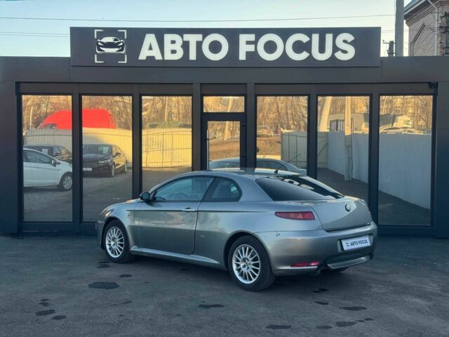 Серый Альфа Ромео ГТ, объемом двигателя 2 л и пробегом 196 тыс. км за 4790 $, фото 7 на Automoto.ua