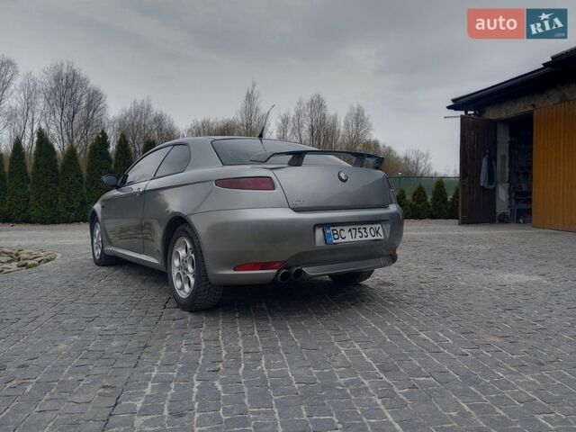 Серый Альфа Ромео ГТ, объемом двигателя 1.91 л и пробегом 245 тыс. км за 3999 $, фото 11 на Automoto.ua