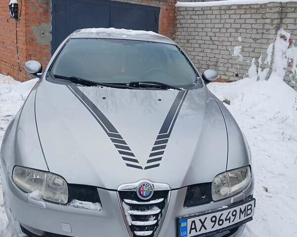 Серый Альфа Ромео ГТ, объемом двигателя 1.97 л и пробегом 190 тыс. км за 3700 $, фото 8 на Automoto.ua