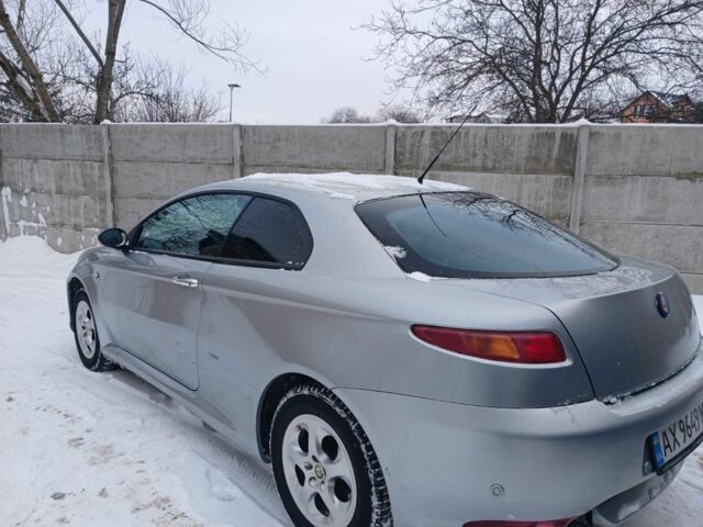 Серый Альфа Ромео ГТ, объемом двигателя 2 л и пробегом 190 тыс. км за 3600 $, фото 3 на Automoto.ua