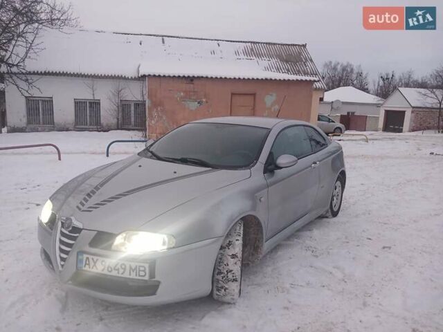 Серый Альфа Ромео ГТ, объемом двигателя 1.97 л и пробегом 190 тыс. км за 3700 $, фото 5 на Automoto.ua